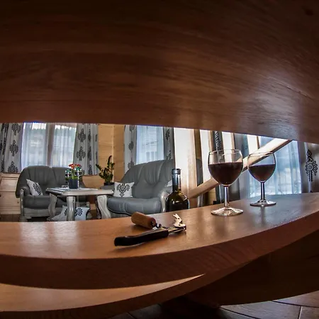 Pod Laskiem - W Gorach Üdülőközpont